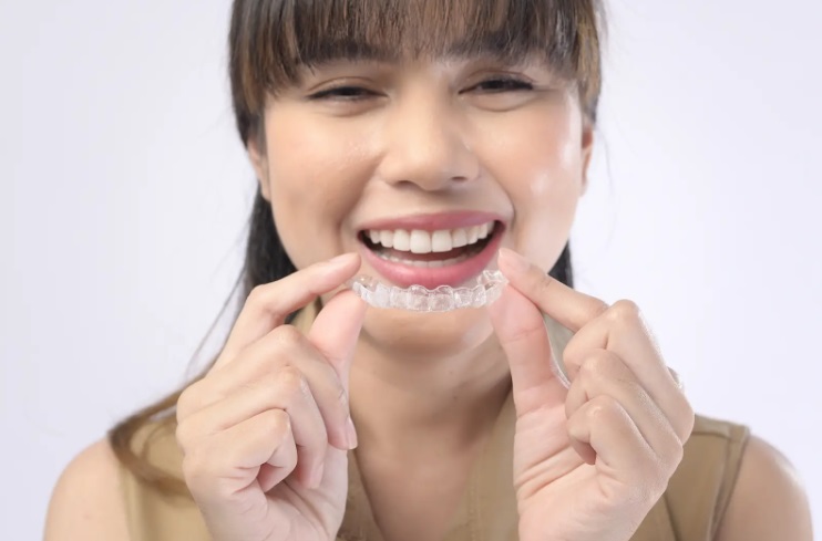 Invisalign with Veneers