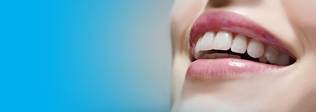 Considerable Factors To Select the Right Cosmetic Dentist