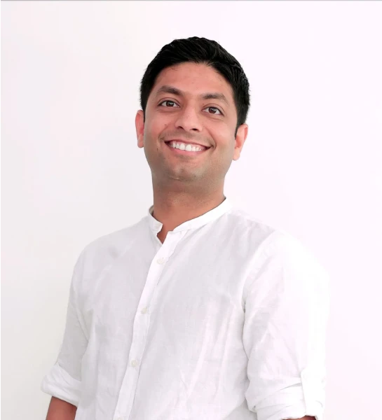 Dr Adi Shah In Cosmetique Dental™