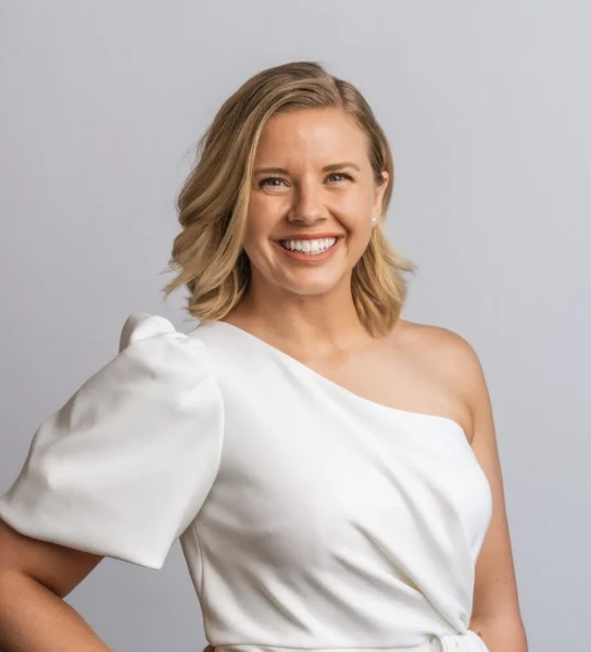 Lindsey Whitehead In Cosmetique Dental™