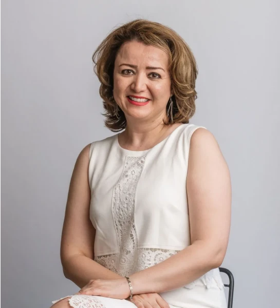Samira Gholamzadeh In Cosmetique Dental™