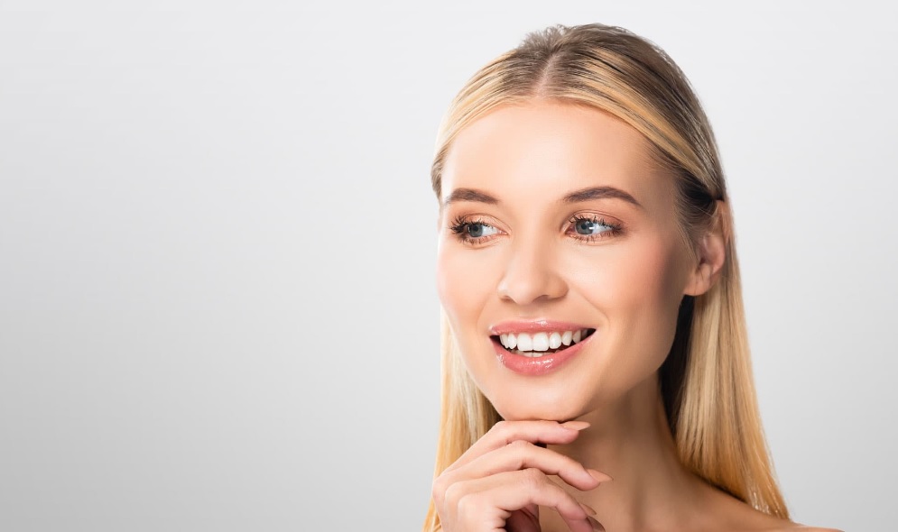 Veneers vs Crowns