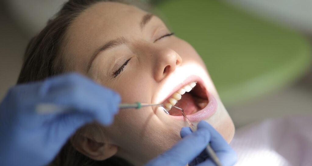 The Missing Tooth Dilemma Bridges, Implants In Cosmetique Dental